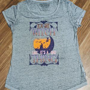 T Shirt Witch Rocker Girl Halloween Bats Moon Castle JRs 15/17 Small adult